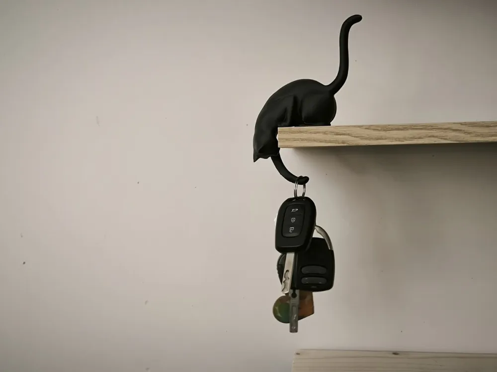 Curious Cat Shelf Sitter & Lantern Hook