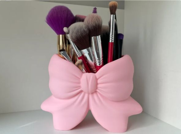 Bow Makeup Brush Organizer