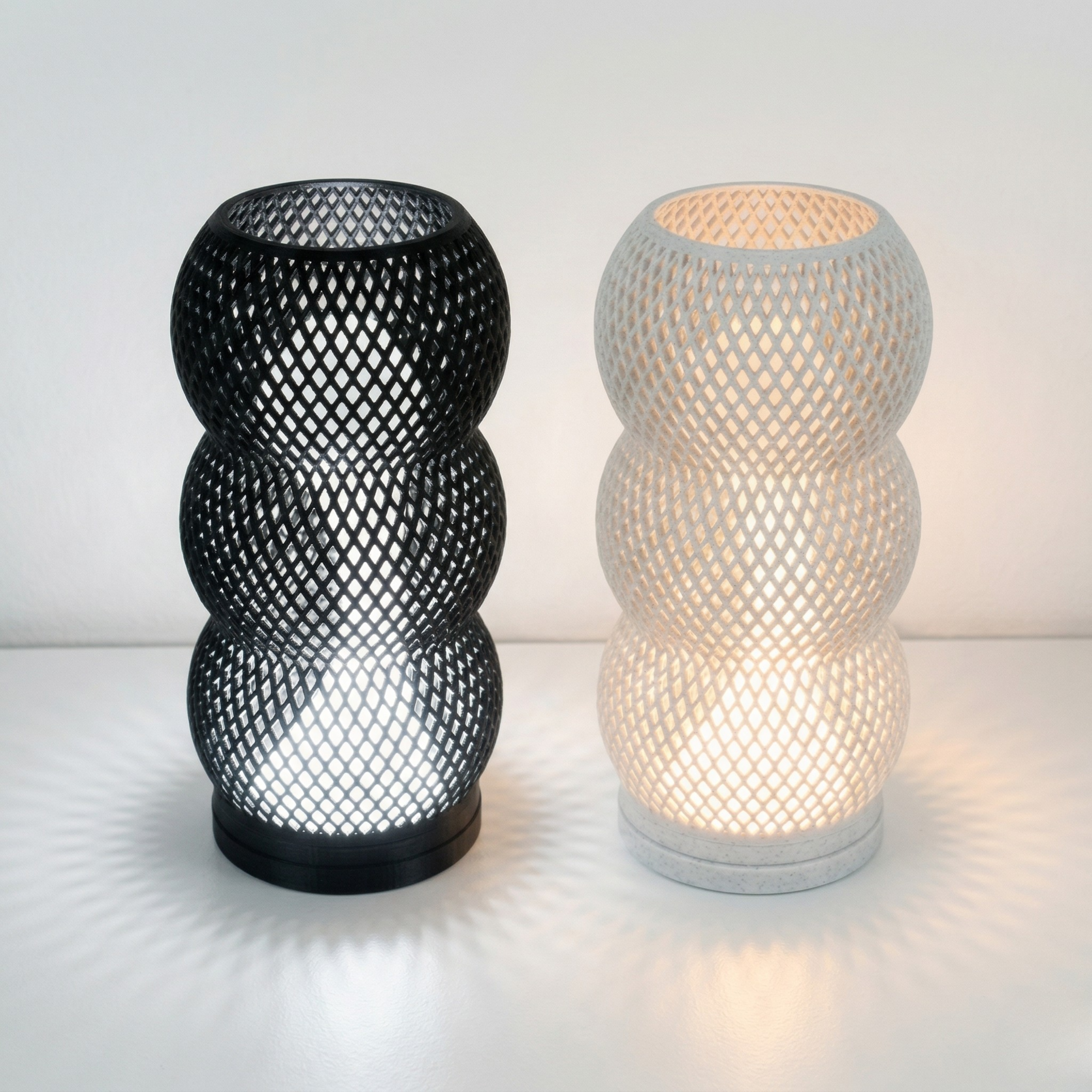 3D Printed Lava Drop Ambient Lamp - Intricate Mesh Design (Black / White)