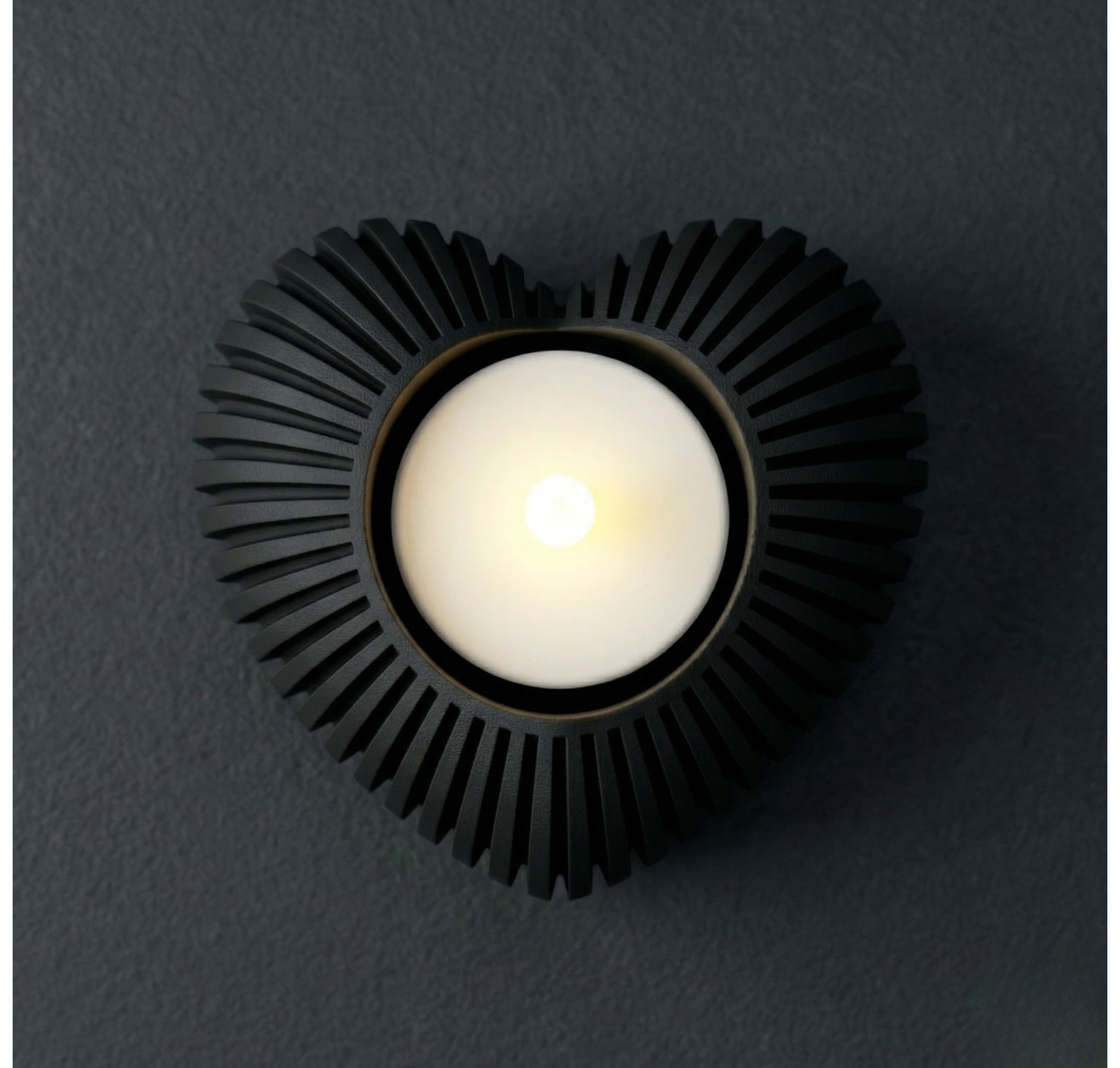 Ribbed Heart Candle Case